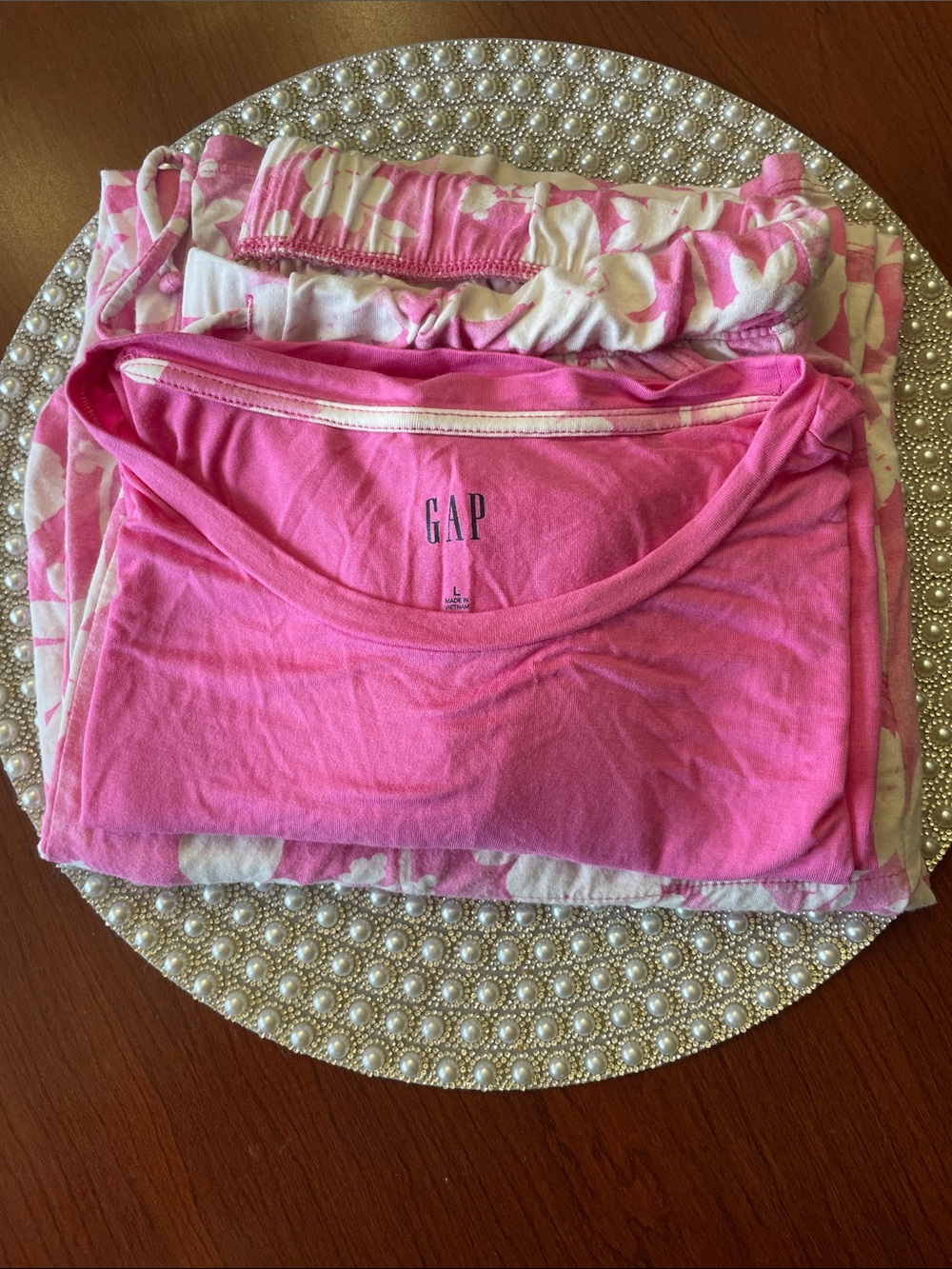 GAP women’s Hot Pink Pajama Bottoms and top with White Floral Accents